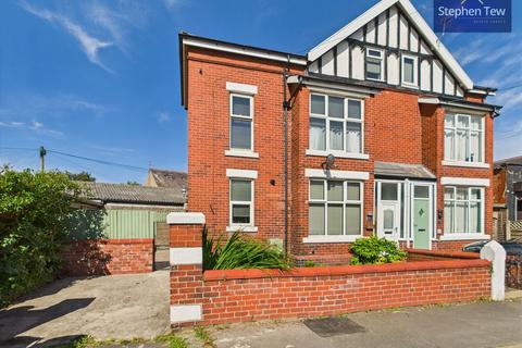 Kirkdale Avenue, Lytham St. Annes, FY8