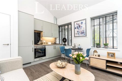 undefined, Millbrook Road East, Southampton, Hampshire