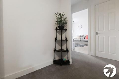 2 bedroom flat for sale, Allenby Road, London, SE28