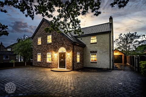 4 bedroom detached house for sale, Twiss Green Lane, Culcheth, Warrington, Cheshire, WA3 4BZ