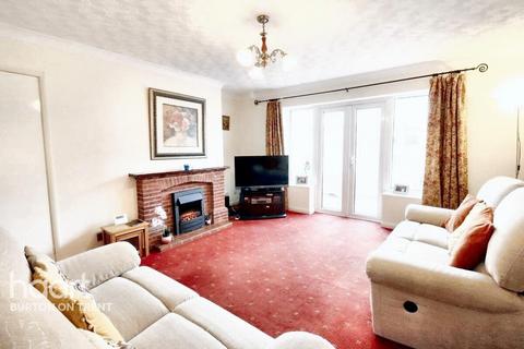 2 bedroom detached bungalow for sale, Tutbury Road, Burton-On-Trent