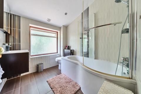 4 bedroom detached house for sale, Shefton Rise, Northwood, Middlesex
