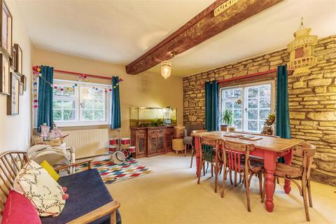 3 bedroom cottage for sale, Tythe Barn Cottages, Evesham WR11