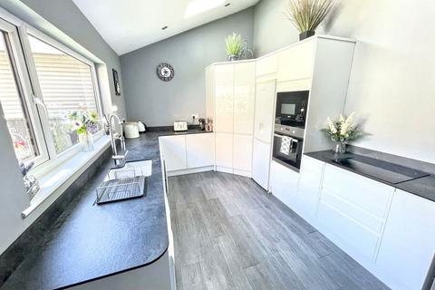 4 bedroom terraced house for sale, Mortimer Road, Mortimer, South Shields, Tyne and Wear, NE33 4TT
