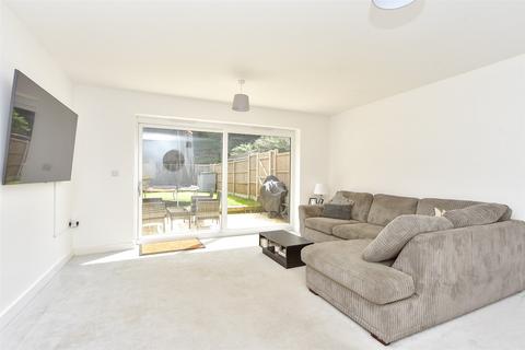 3 bedroom end of terrace house for sale, Otterham Quay Lane, Rainham, Gillingham, Kent