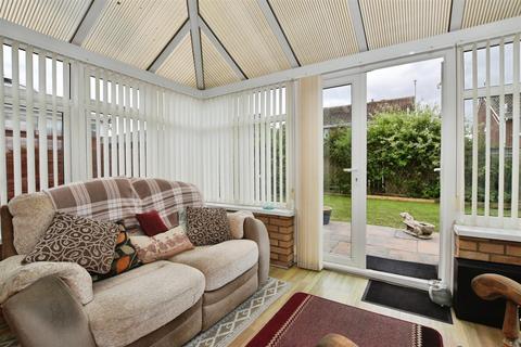 10 Charterfield, Bilton, Hull, HU11 4BY