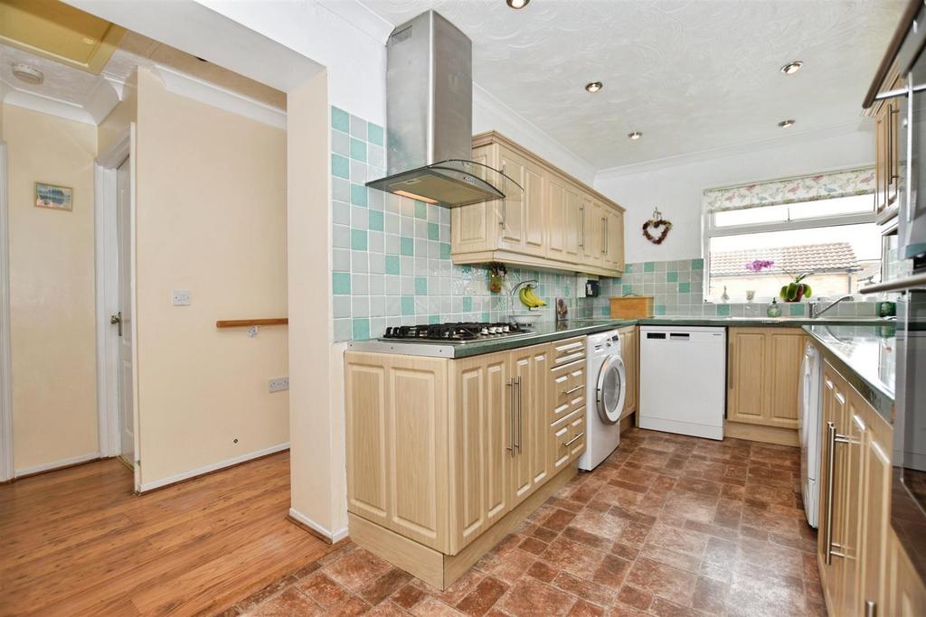 58a9fac1-kitchen.JPG