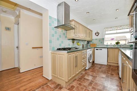 10 Charterfield, Bilton, Hull, HU11 4BY