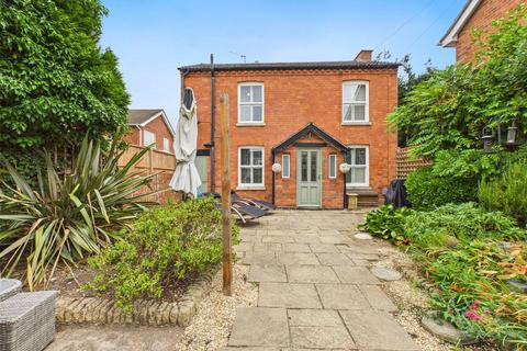 3 bedroom detached house for sale, Pinkett Street, Worcester, Worcestershire, WR3