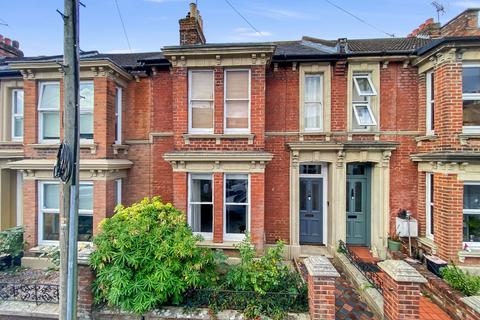 3 bedroom terraced house for sale, Sussex Avenue, Ashford TN24