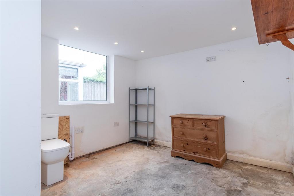 Extension/WC