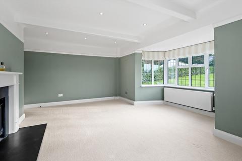 Fairways Beech Avenue, Effingham, Leatherhead, KT24 5PJ