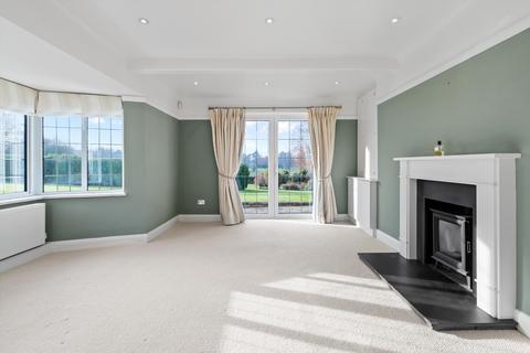 Fairways Beech Avenue, Effingham, Leatherhead, KT24 5PJ
