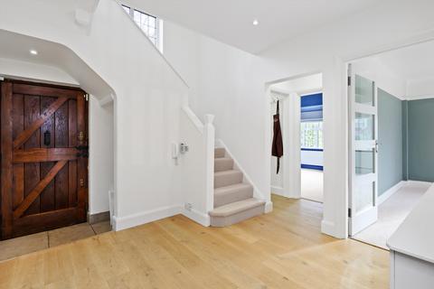 Fairways Beech Avenue, Effingham, Leatherhead, KT24 5PJ