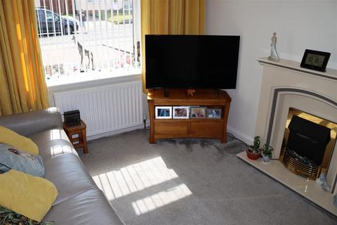3 bedroom semi-detached house for sale, King George Crescent, Rushall
