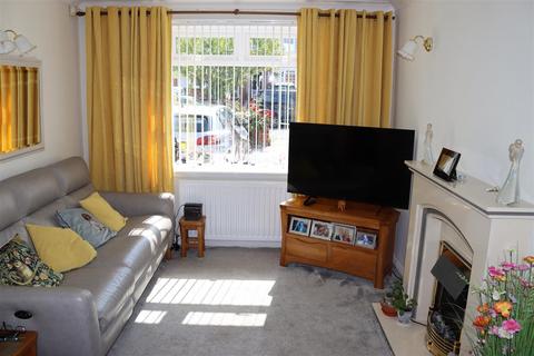 3 bedroom semi-detached house for sale, King George Crescent, Rushall