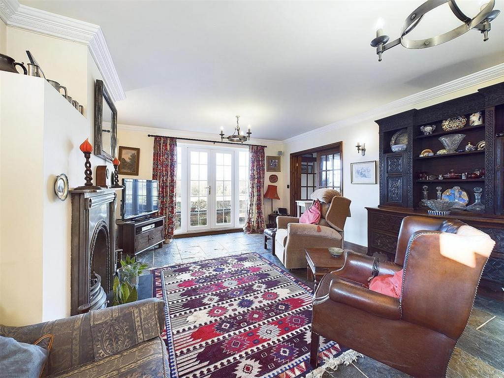 CAM02066 G0-PR0090-STILL013.jpg