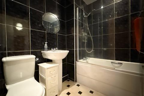 2 bedroom apartment for sale, Lanesborough Court, Gosforth, Newcastle Upon Tyne, NE3