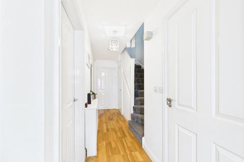 4 bedroom terraced house to rent, Juliette Mews, Romford RM1