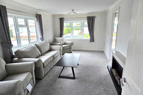 2 bedroom park home for sale, Nottingham, Nottinghamshire, NG2
