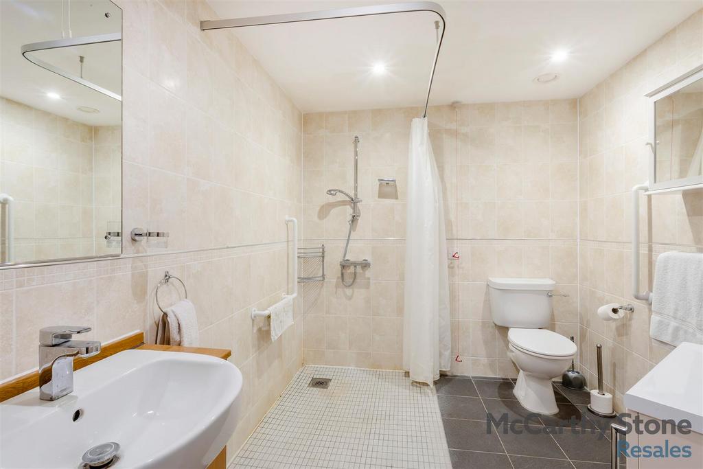 8657633-interior04.jpg
