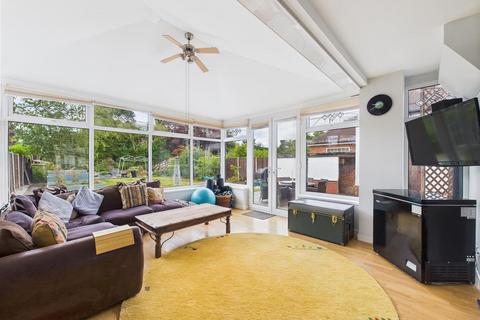 3 bedroom semi-detached house for sale, Beverley Road, Kirk Ella