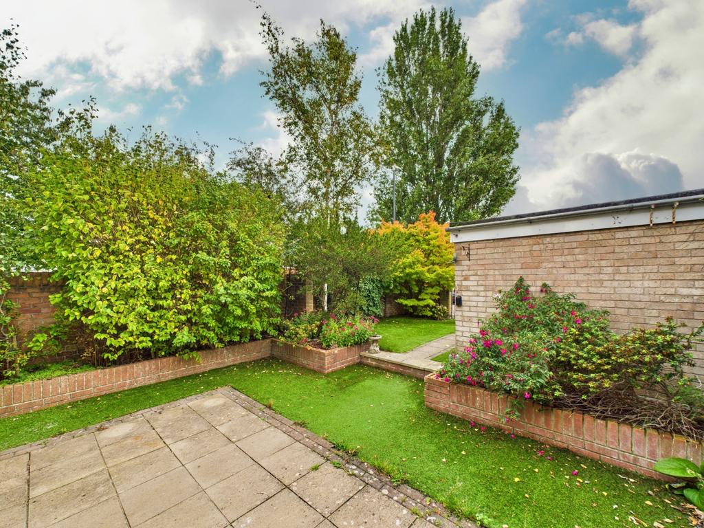 Cam02023 g0 pr0172 still009