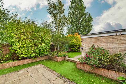 3 bedroom end of terrace house for sale, Kestrel Drive, Pucklechurch, Bristol, Gloucestershire, BS16