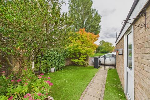 3 bedroom end of terrace house for sale, Kestrel Drive, Pucklechurch, Bristol, Gloucestershire, BS16