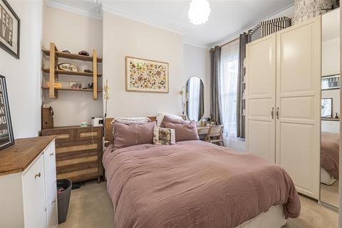 1 bedroom flat for sale, Felsham Road, Putney, SW15