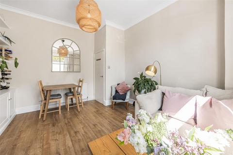 1 bedroom flat for sale, Felsham Road, Putney, SW15
