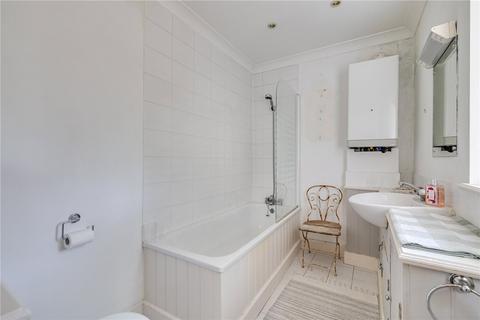 280 Wandsworth Bridge Road, London, SW6 2UA