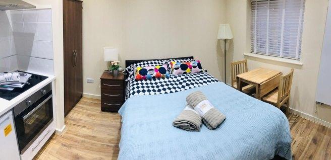 Chatsworth-road-nw2-4bh-983066