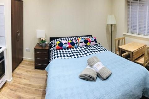 1 bedroom flat to rent, Chatsworth Road