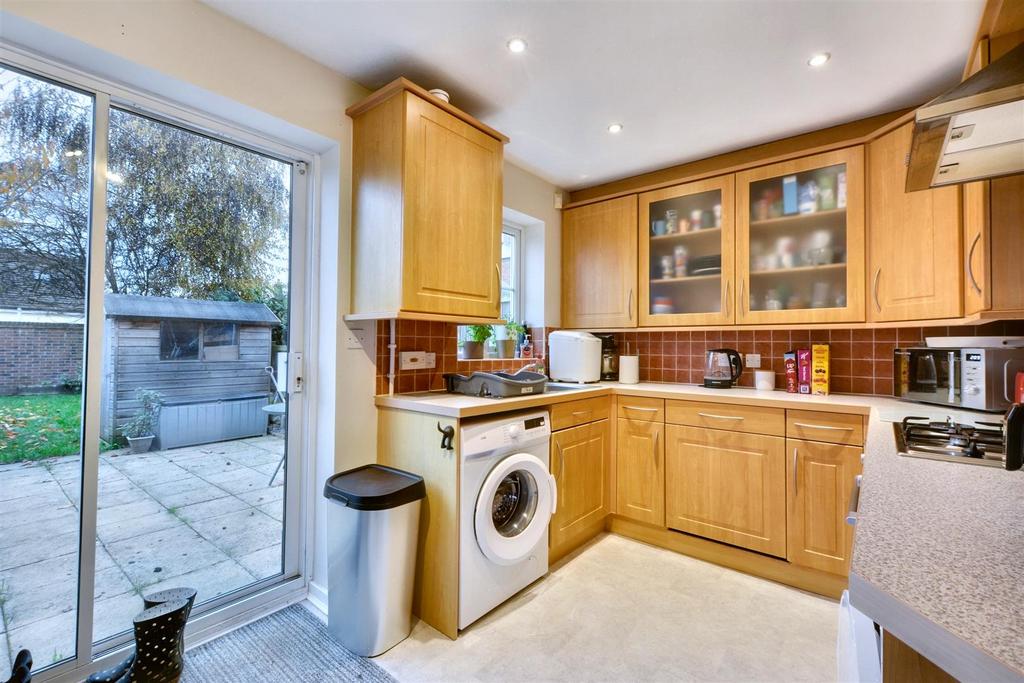 Kitchen 1.jpeg