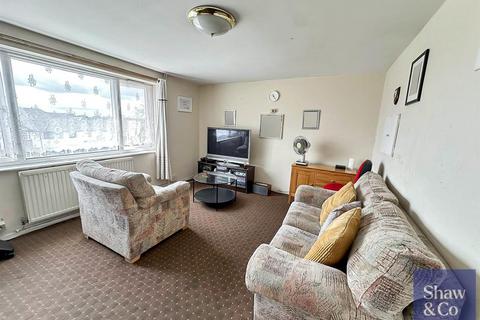 undefined, Harlech Gardens, Hounslow TW5