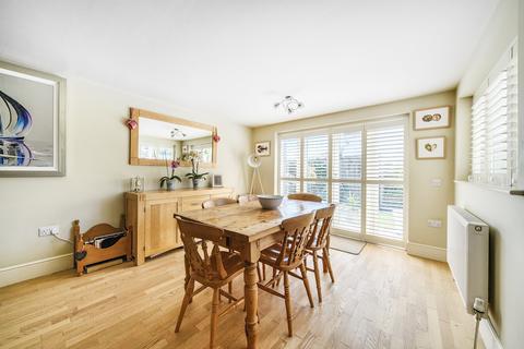 17 Cotswold Close, Minster Lovell, Witney, OX29 0SX