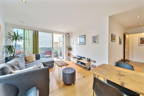 1 bedroom apartment for sale, East Street, London