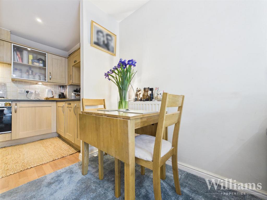 CAM02861 G0-PR0442-STILL010.jpg