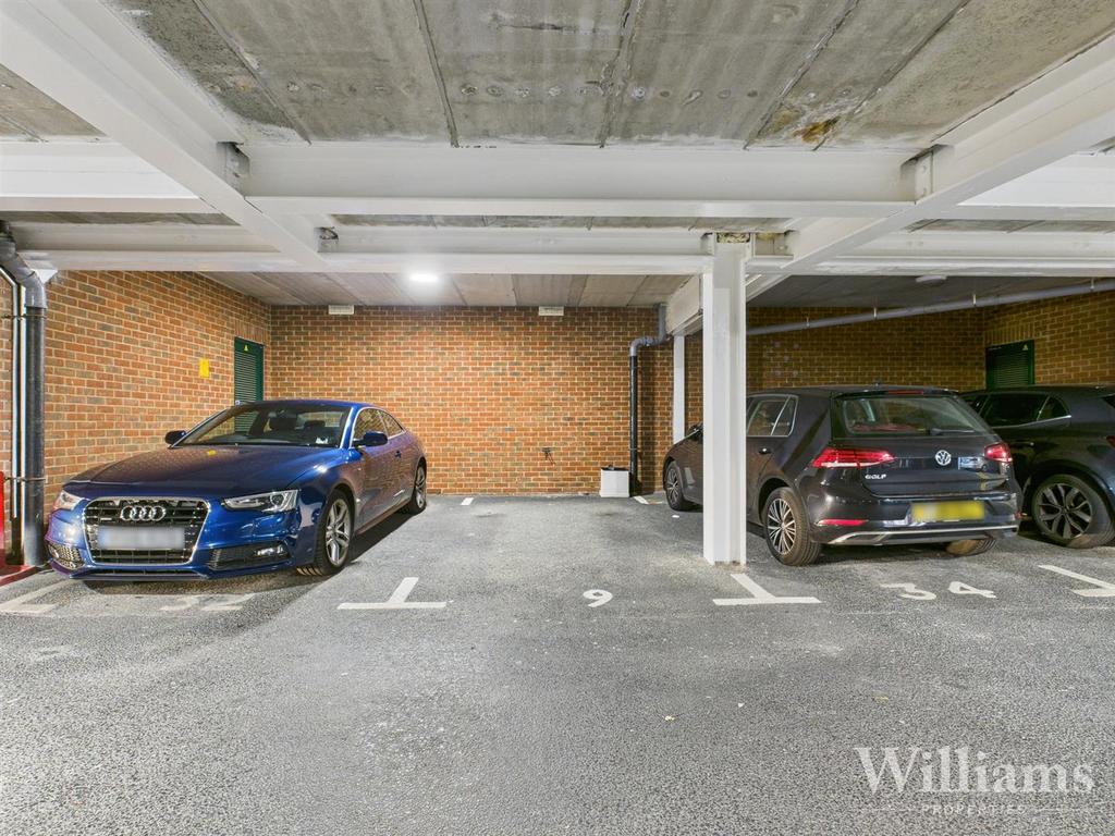 CAM02861 G0-PR0443-STILL001.jpg