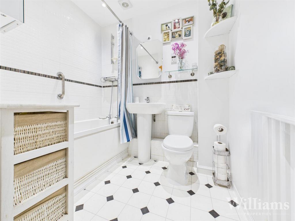 CAM02861 G0-PR0442-STILL014.jpg