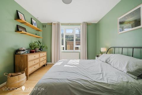 60 Narford Road, London, E5 8RD