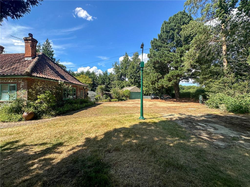 Driveway &amp; Garage