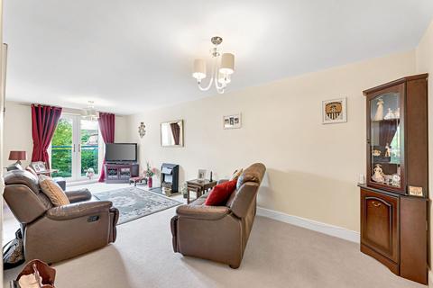 2 bedroom apartment for sale, Whyburn Court, Nottingham Road, Hucknall, Nottingham, Nottinghamshire, NG15 7QE