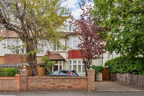 Worple Road, Wimbledon, SW19