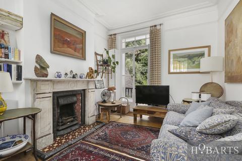 2 bedroom flat for sale, Ossian Road, Stroud Green, London N4