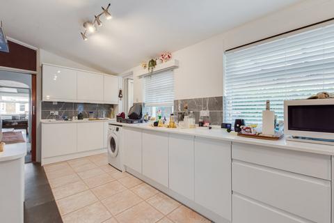 2 bedroom detached bungalow for sale, Craybrooke Road, Sidcup, DA14