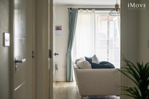 2 bedroom flat for sale, Lambourne House, London SE20