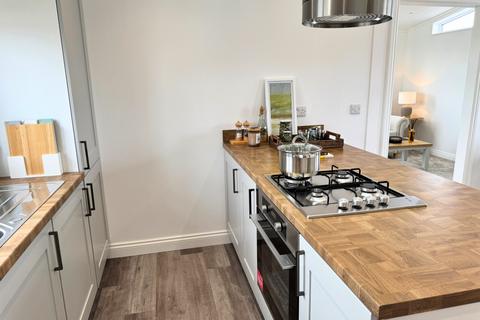 2 bedroom park home for sale, Shefford, Bedfordshire, SG17