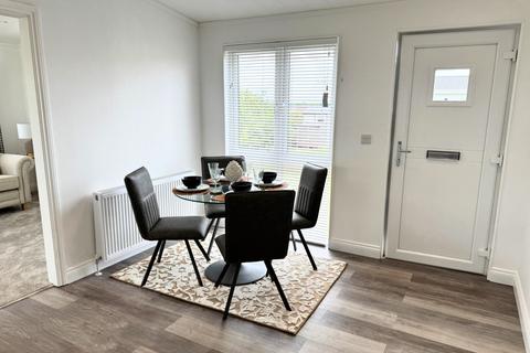 2 bedroom park home for sale, Shefford, Bedfordshire, SG17